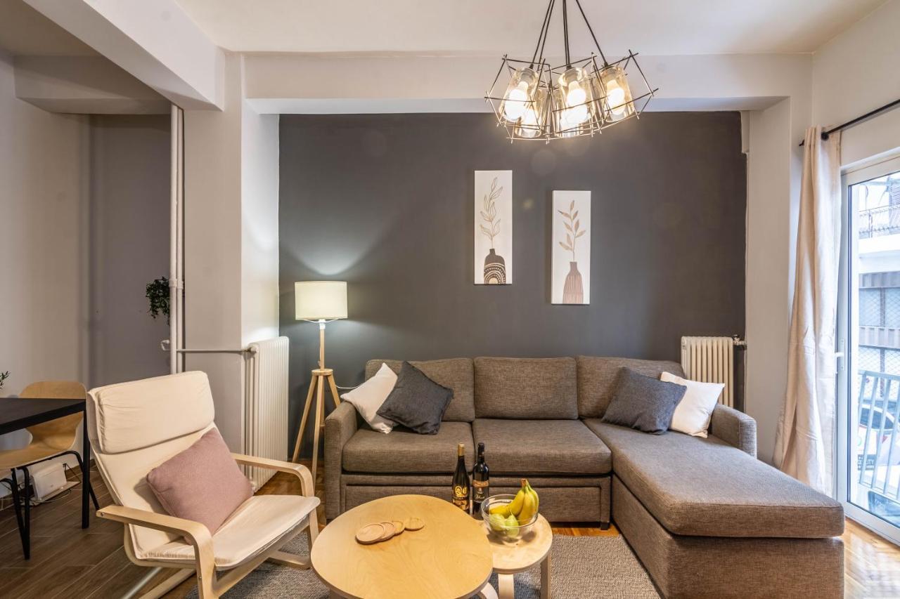 Aris Neos Kosmos Apartment เอเธนส์ ภายนอก รูปภาพ