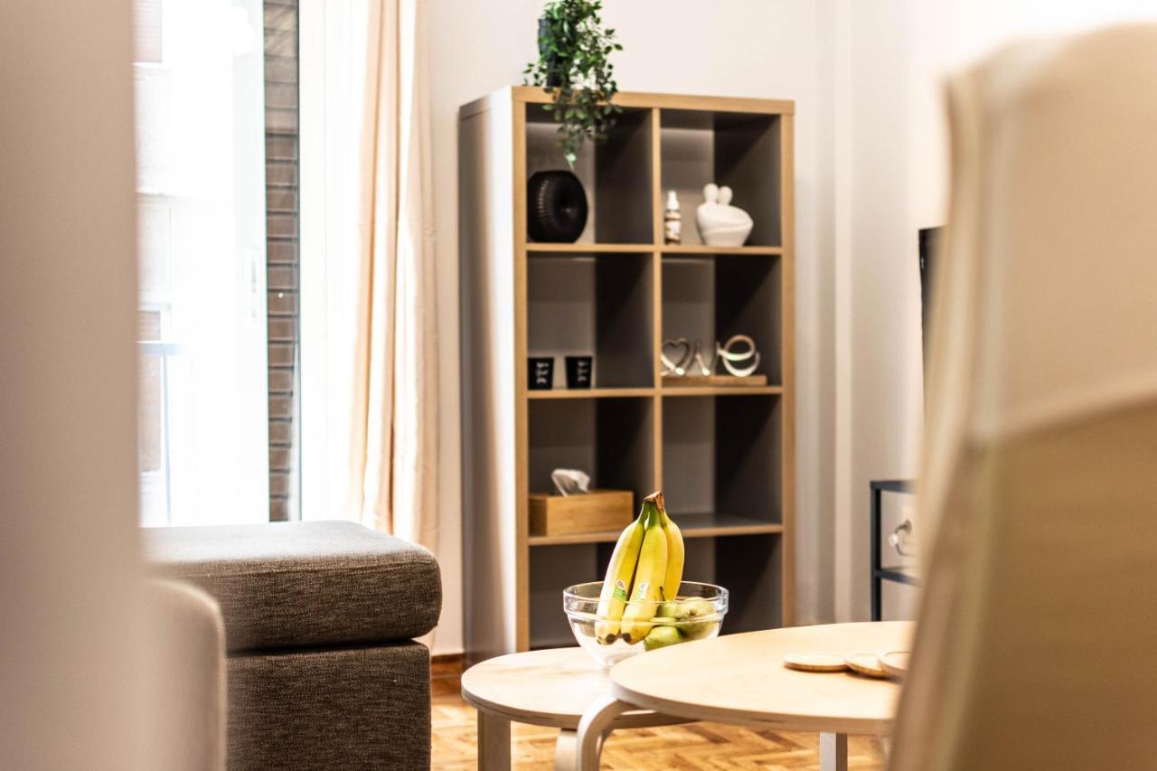 Aris Neos Kosmos Apartment เอเธนส์ ภายนอก รูปภาพ