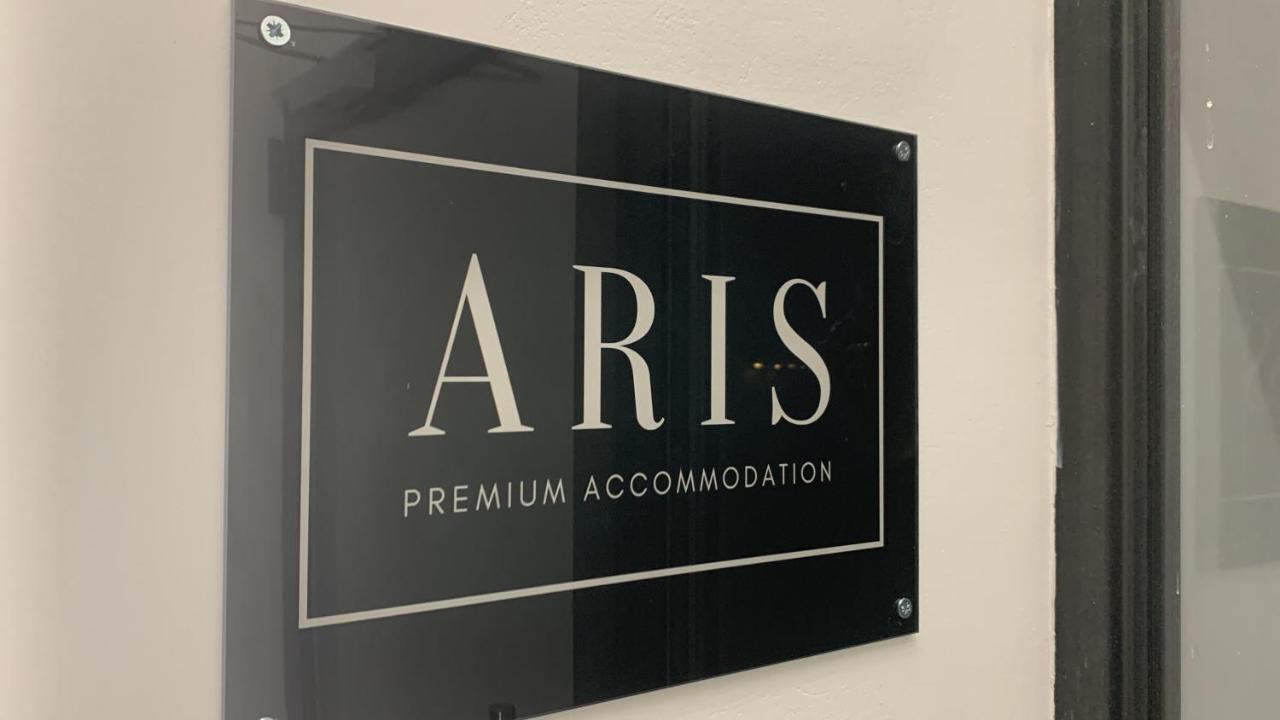 Aris Neos Kosmos Apartment เอเธนส์ ภายนอก รูปภาพ